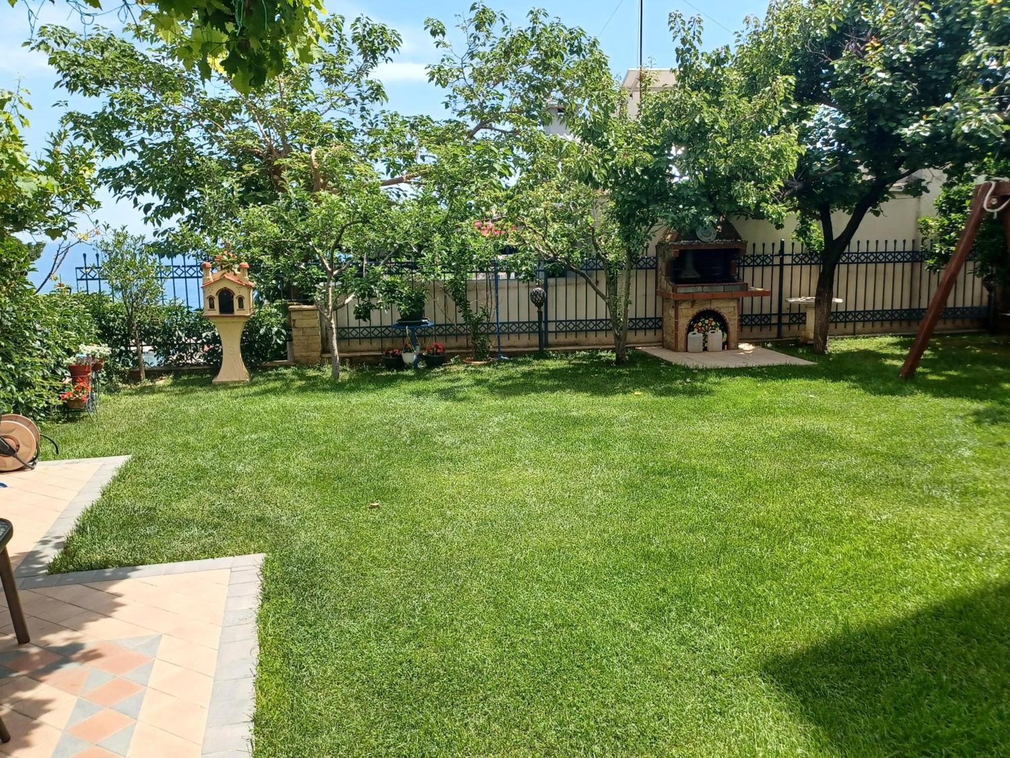 Garden House Near The Sea Apartment Kavála ภายนอก รูปภาพ